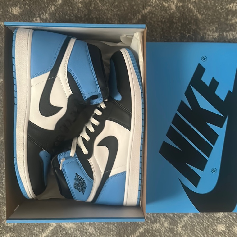 Do not buy! Jordan 1 high unc toe brand new size 13